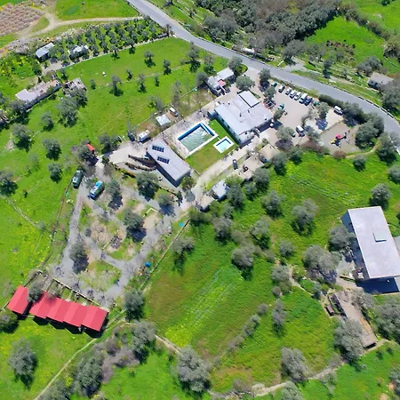 奥吉瓦露营酒店